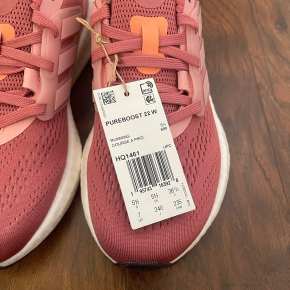 NWT Adidas Pureboost 22 W Sneaker - Picture 3 of 6